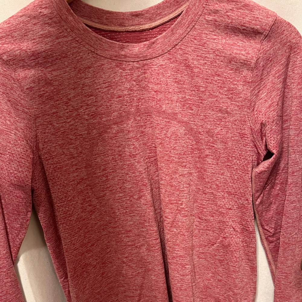 lululemon athletica Pink Long sleeve relaxed fit swiftly